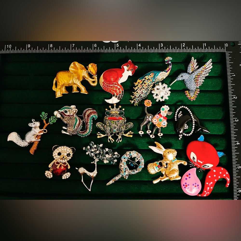 14pc Mixed Animal Brooch Lot Statement Elephant Fox Peacock Squirrel Rhinestone